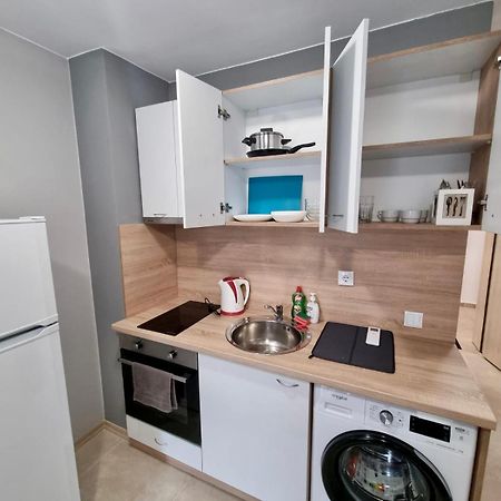 Best Family Apartments & Private Parking Sofia Esterno foto