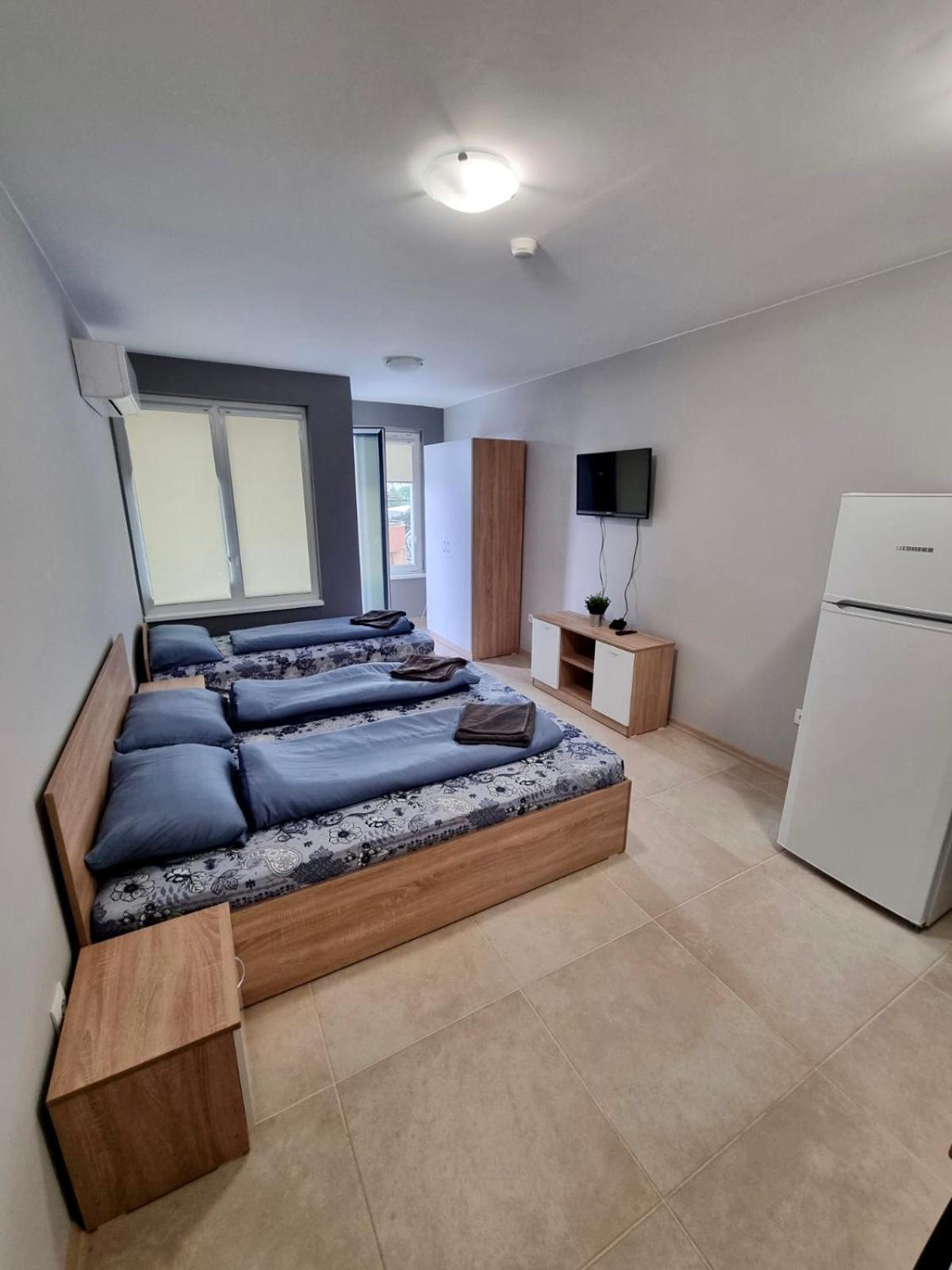Best Family Apartments & Private Parking Sofia Esterno foto